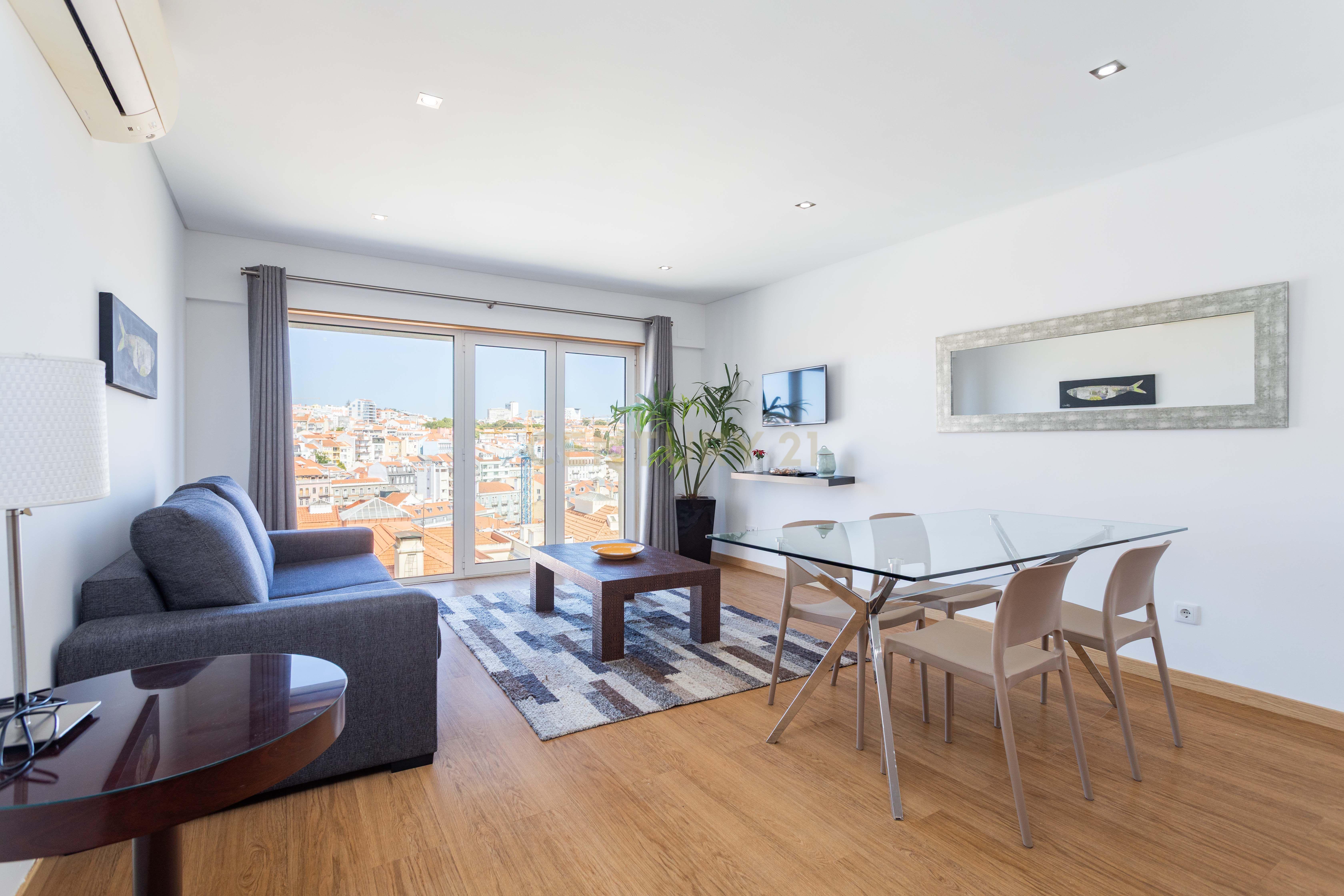 Fotografia 12 de Prédio recente em propriedade horizontal com 7 apartamentos situado em Arroios, Lisboa