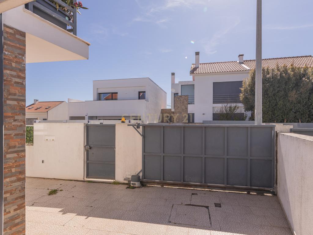 Moradia Moderna T4 em São Domingos de Rana, Cascais - Image 44