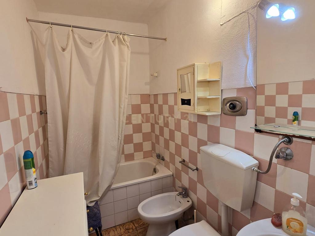 Moradia com Vista Desafogada e Potencial para Duas Habitações Independentes – Ilhas, Arraiolos Évora - Image 10