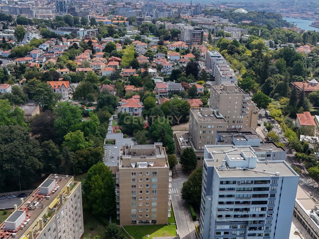 Apartamento T2 para Arrendamento em Lordelo do Ouro, Porto - Image 43
