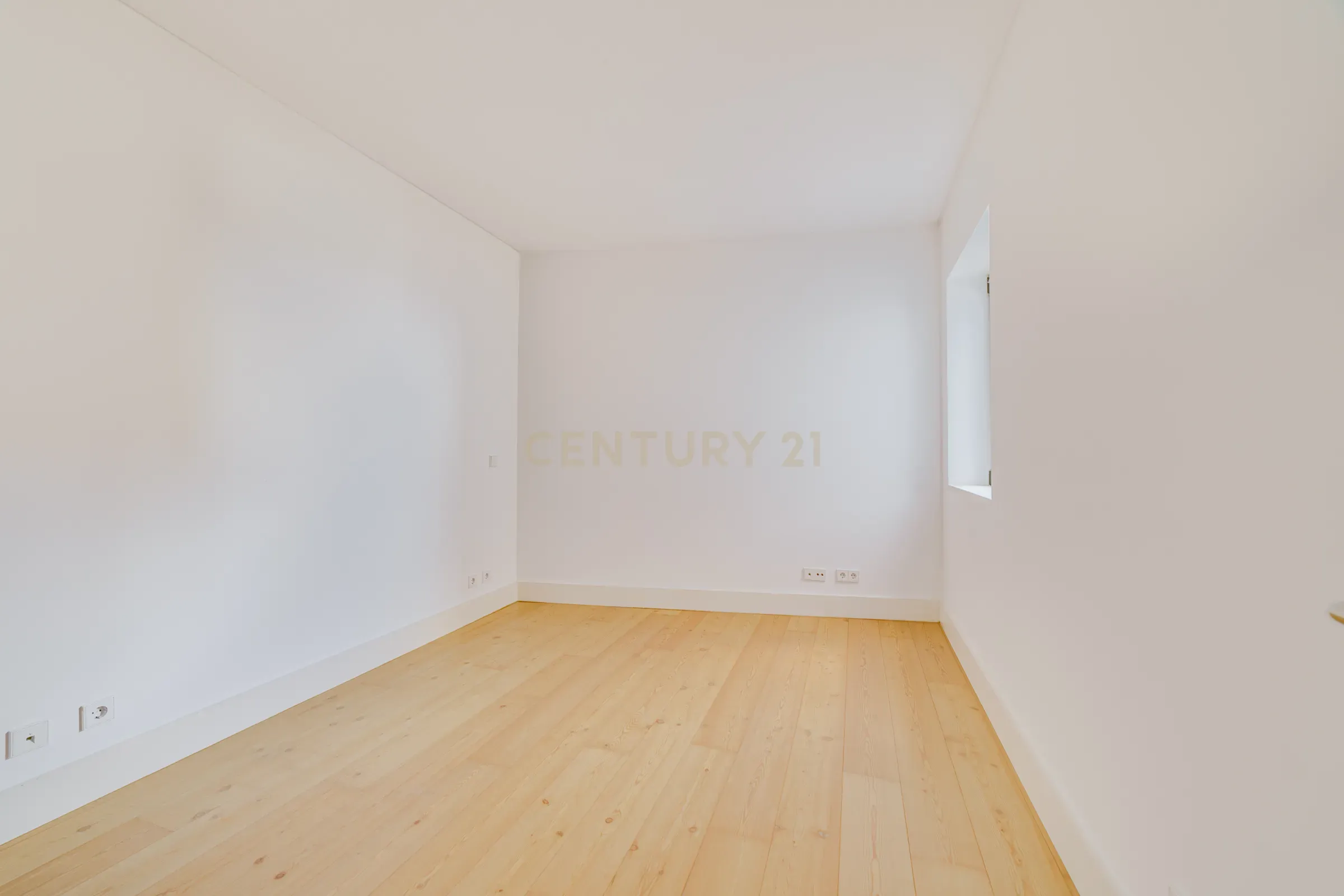 Encantador T2 de 81,5m² no coração do Príncipe Real - Image 12