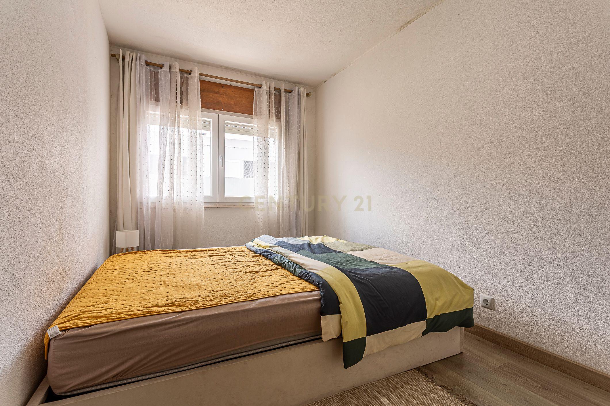 Fotografia 6 de T2 Totalmente Renovado | 101 m² | Praça de Portugal | Pronto a Habitar