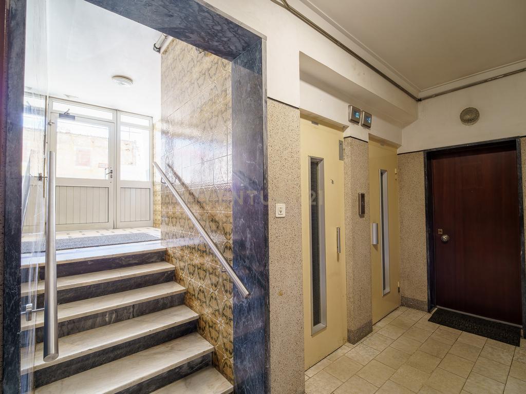 Apartamento T3 Almada - Image 32