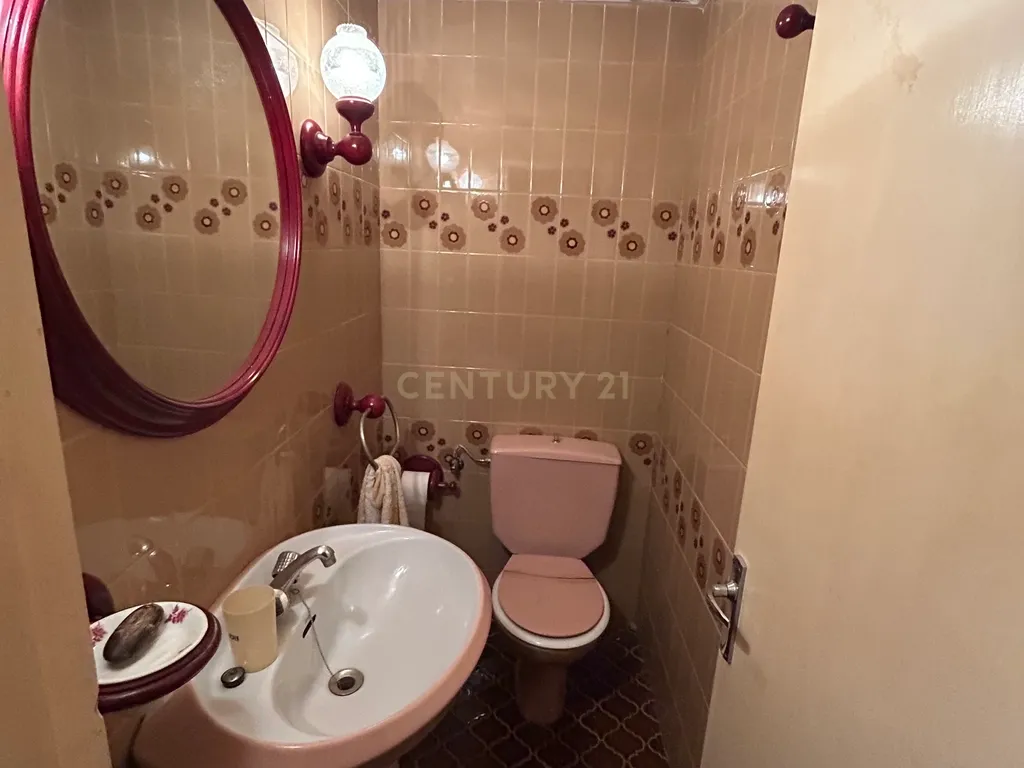 Edifício exclusivo com grande potencial numa das melhores zonas de Trujillo - Image 114