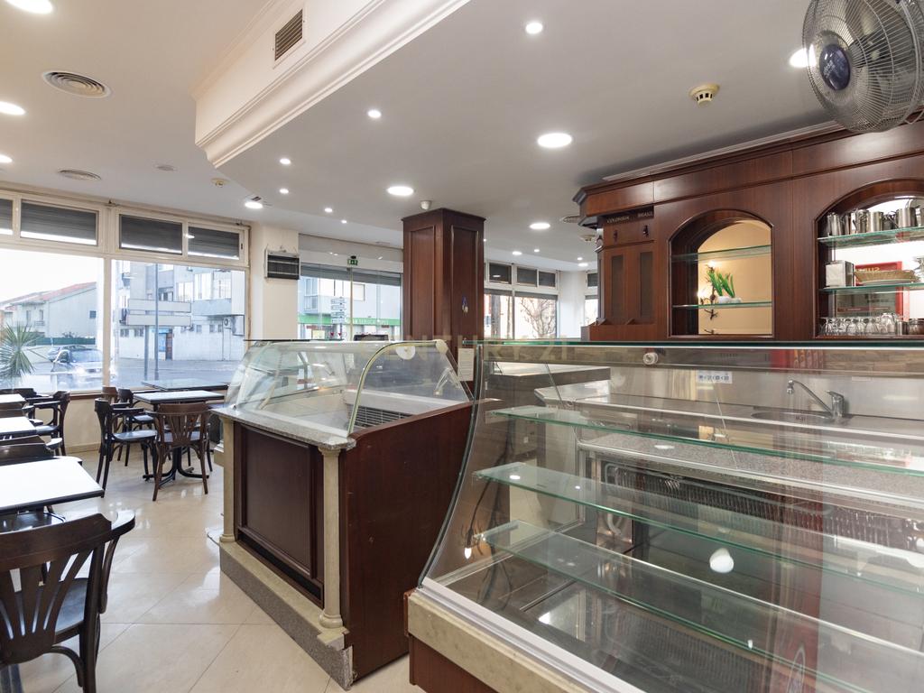 Pastelaria/Snack-bar/ Restaurante Casal do Marco - Image 16