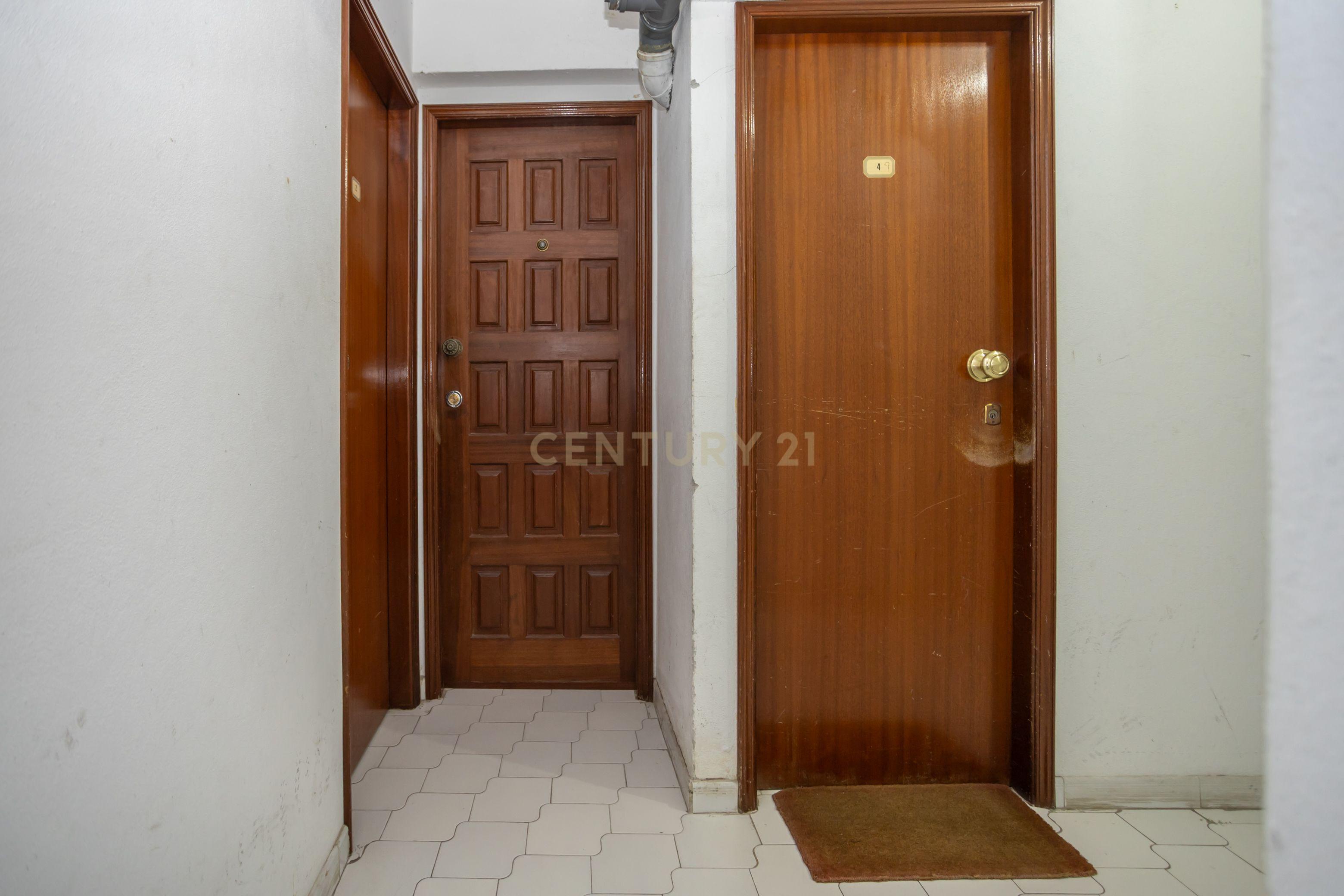 Apartamento T3 Remodelado | Bairro Novo | Seixal - Image 25