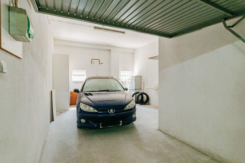 Apartamento T2 em Odivelas com Box e Varanda - Image 27