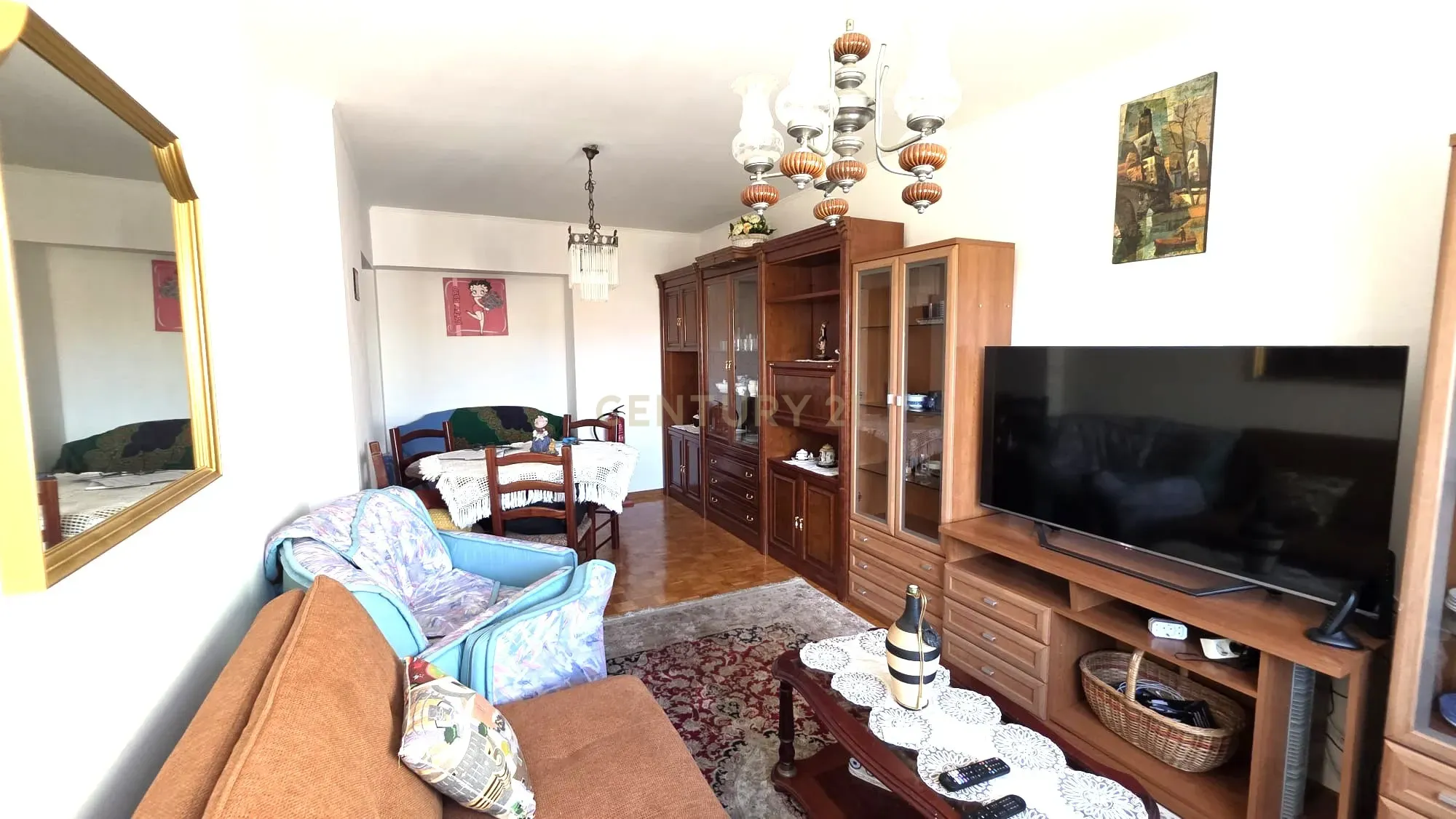 Fotografia 11 de Apartamento T2  no Pragal / Monte Caparica com 2 elevadores e ótimo acesso de entrada  ( mobilidade reduzida ) próximo da fertagus no Pragal e Praias