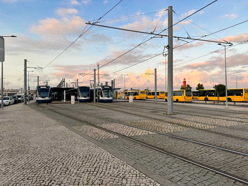 T1 para investimento na zona histórica de Almada Velha - Image 11