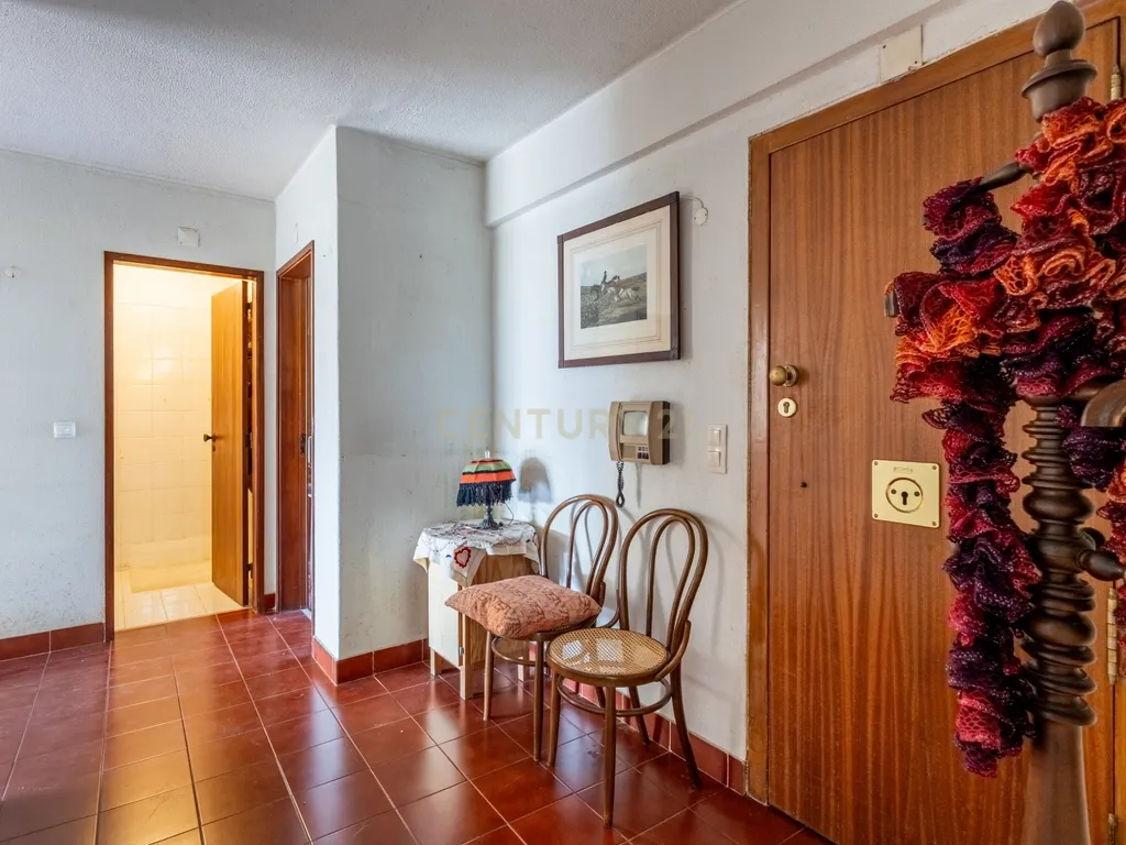 Apartamento T3 com Vista Rio nos Olivais, Lisboa - Image 3