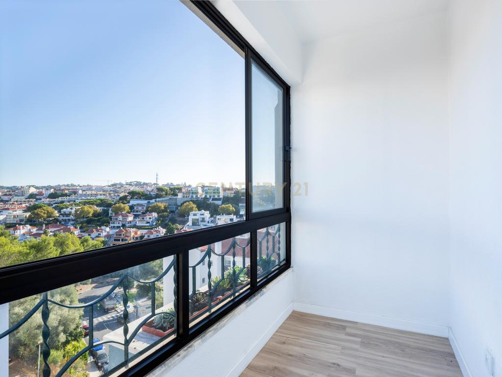 Apartamento T1 + Escritório totalmente remodelado - Image 19