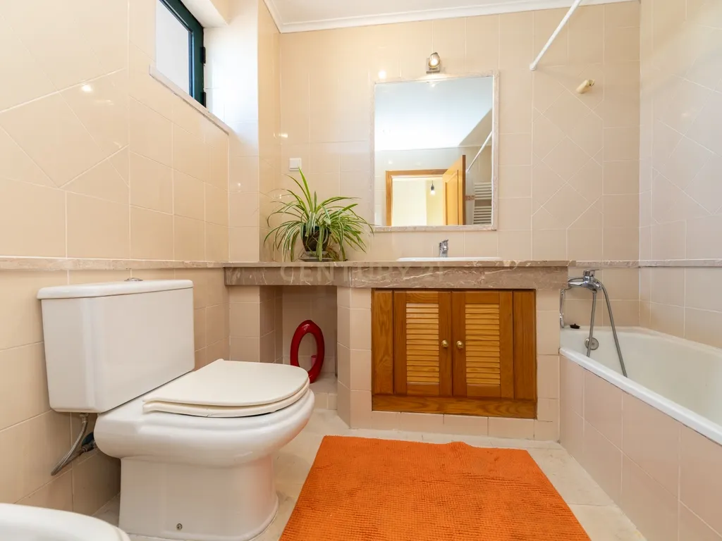 Moradia T3 no Condomínio Varandas do Golfe do Montado – Segurança, Conforto e Estilo de Vida Exclusivo - Image 56
