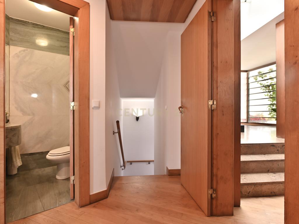 Luxuosa Moradia Isolada na Serra de Carnaxide com Piscina  - Image 41