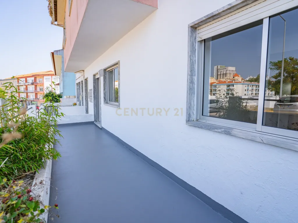 Apartamento T3 | Renovado | Caldas da Rainha - Image 21