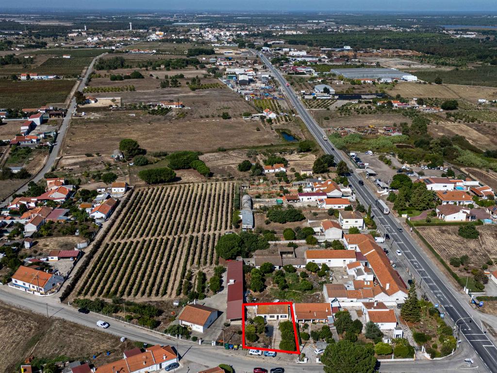 Moradia T2 parcialmente remodelada em Pegões. - Image 27