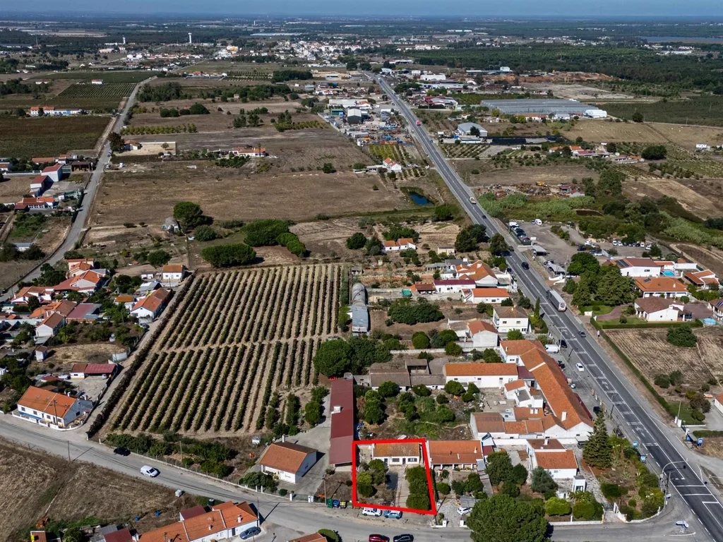 Moradia T2 parcialmente remodelada em Pegões. - Image 27
