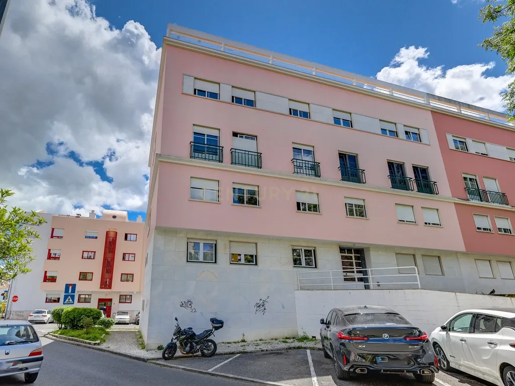 Apartamento T3 em Prior Velho com estacionamento - Image 26