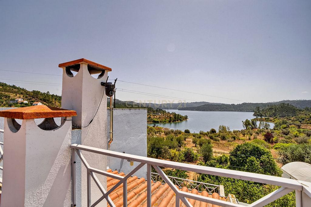 MORADIA TRADICIONAL COM ACESSO PRIVATIVO À BARRAGEM DE CASTELO DE BODE - Image 43