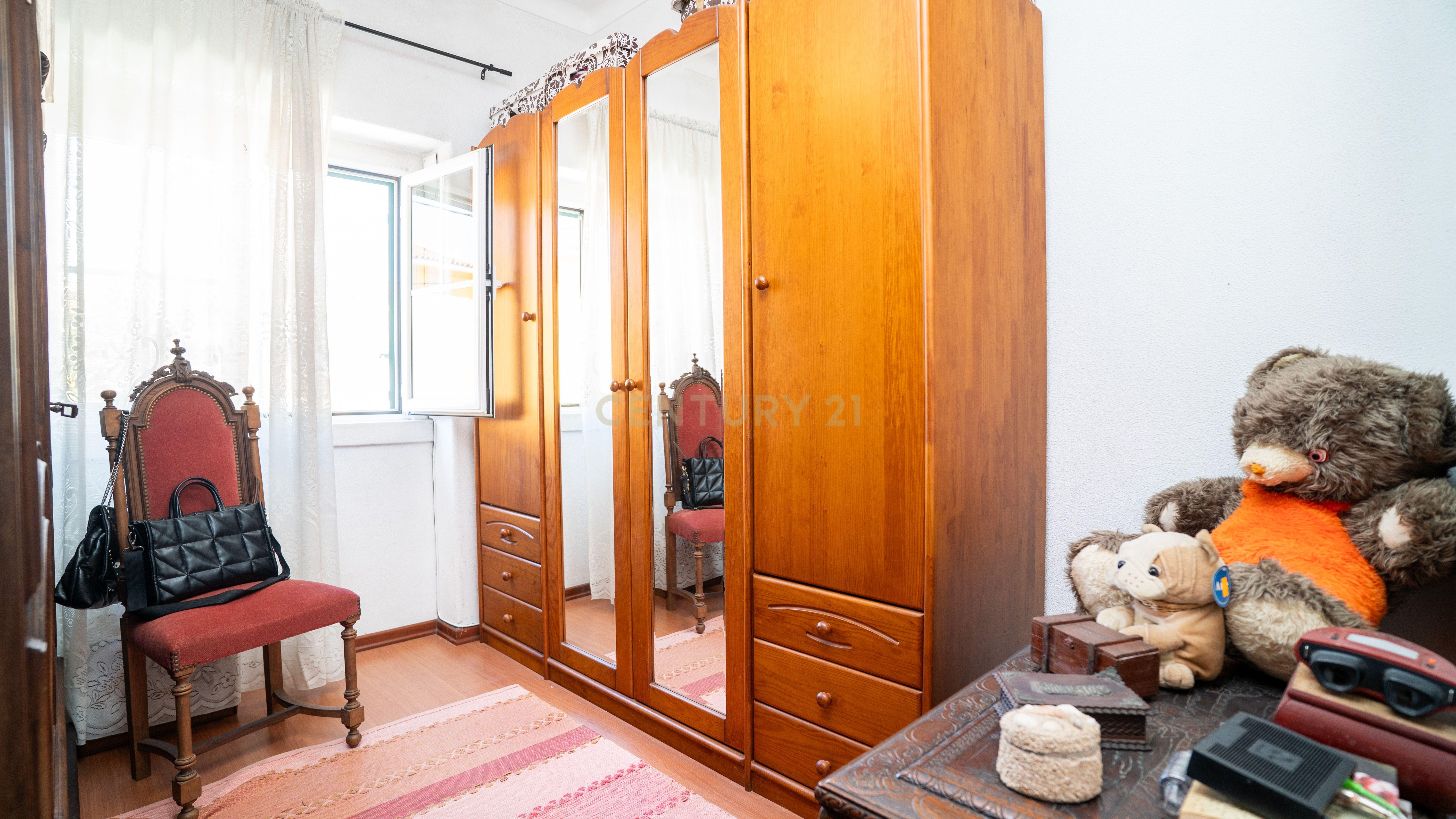 Moradia T3 – Caselas - Restelo - Image 29