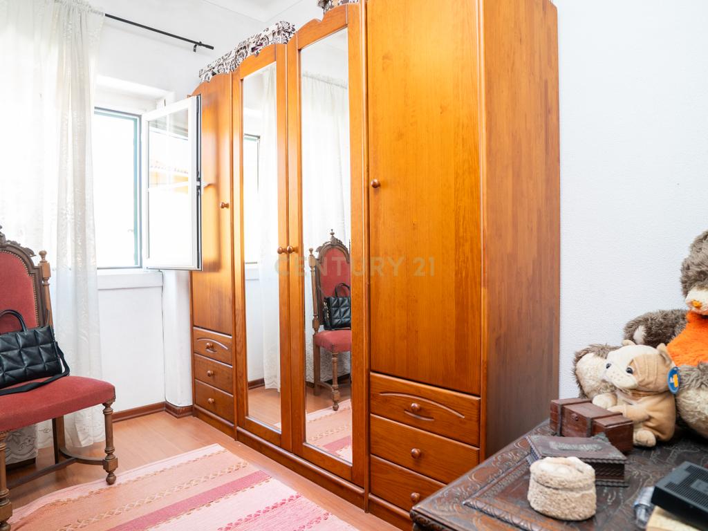 Moradia T3 – Caselas - Restelo - Image 29
