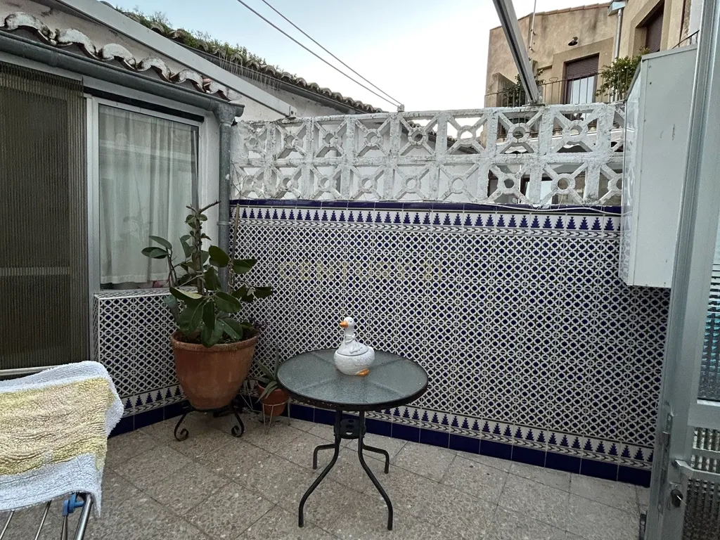 Edifício exclusivo com grande potencial numa das melhores zonas de Trujillo - Image 58