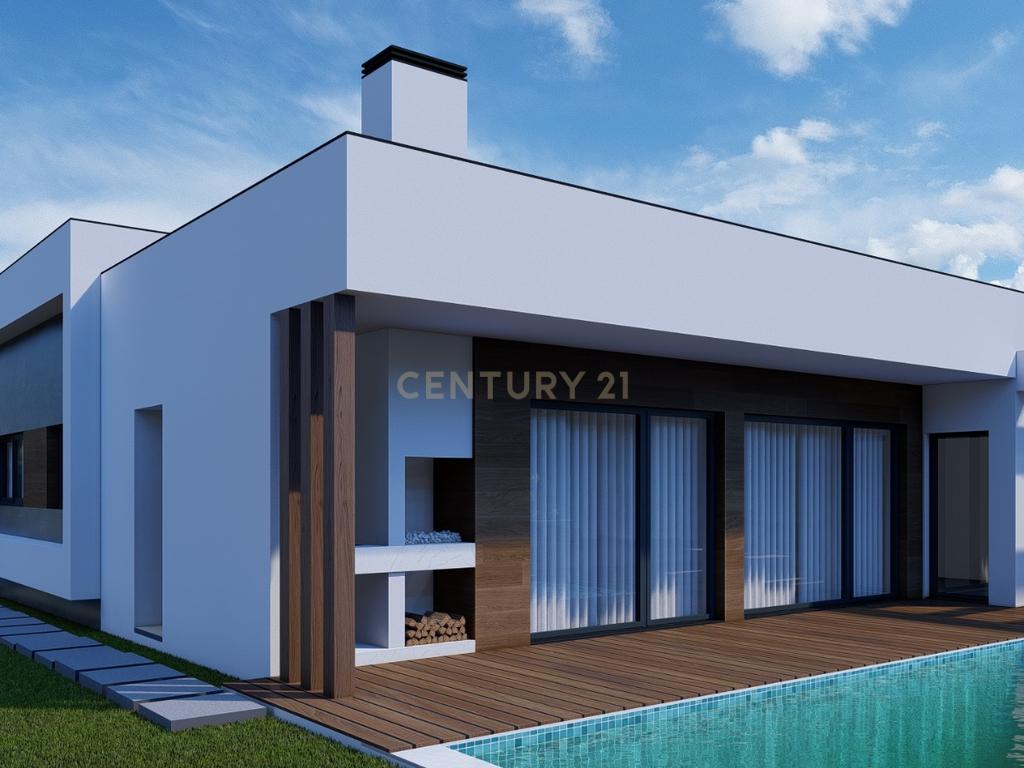 Moradia térrea em construção com piscina – Valadares, Corroios - Image 1
