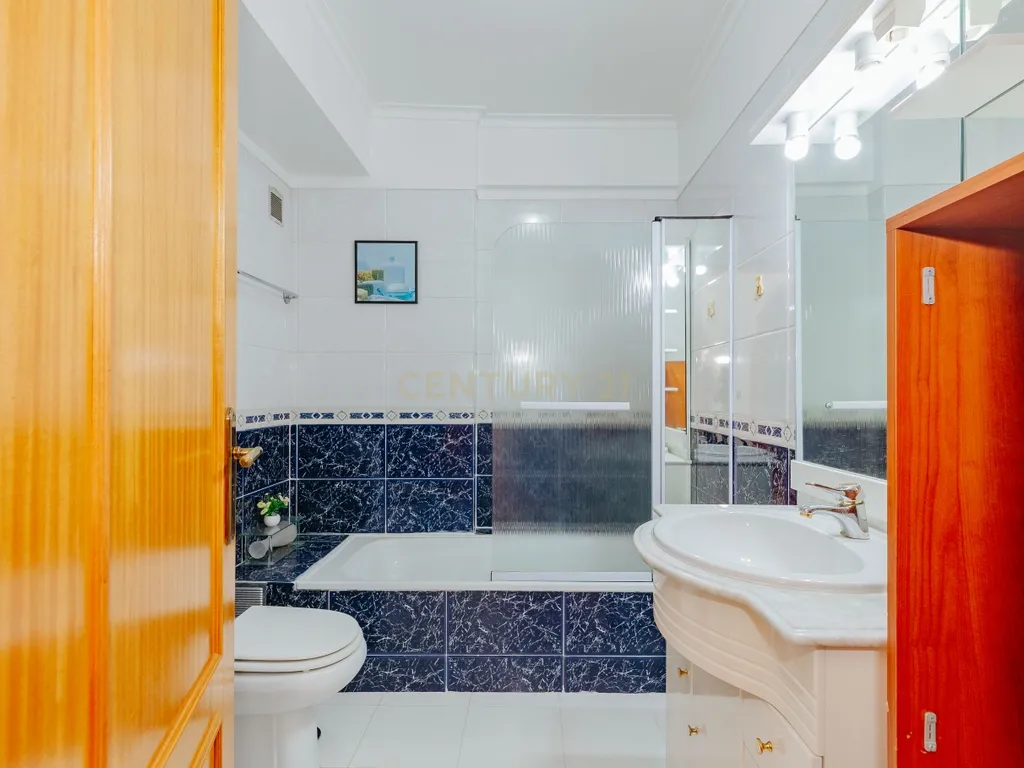 Apartamento T2 para arrendamento na Póvoa de Santa Iria - Image 16