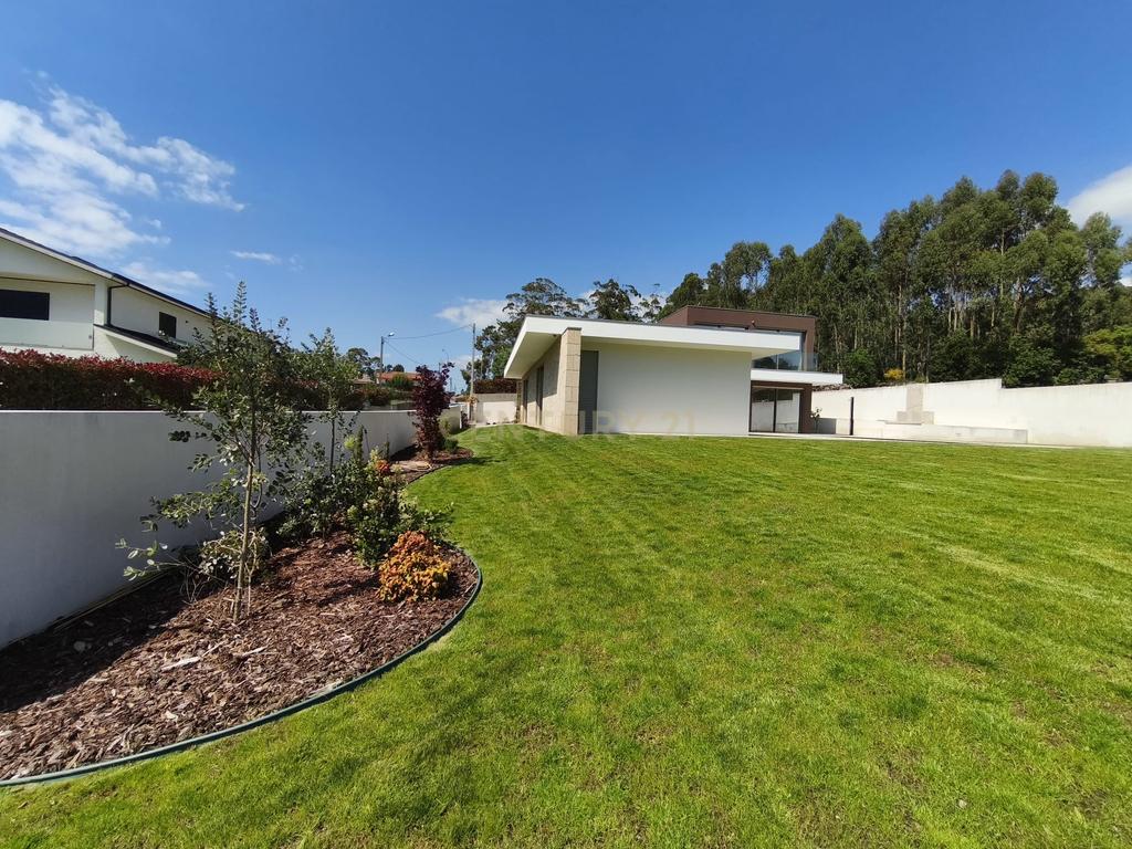 Luxuosa Moradia em Marinhas - Esposende com Vista para a Montanha e Piscina - Image 26