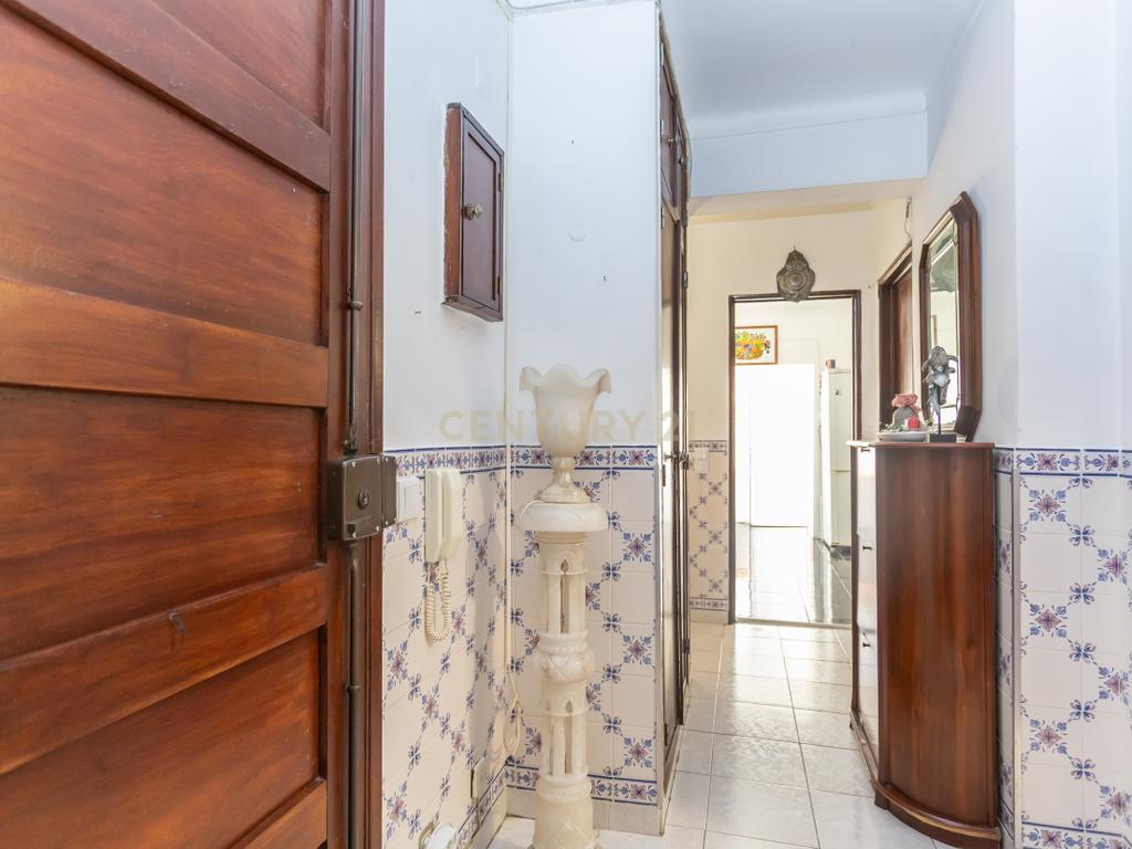 Oportunidade de investimento Apartamento T2 Amoreiras, Setúbal - Image 16