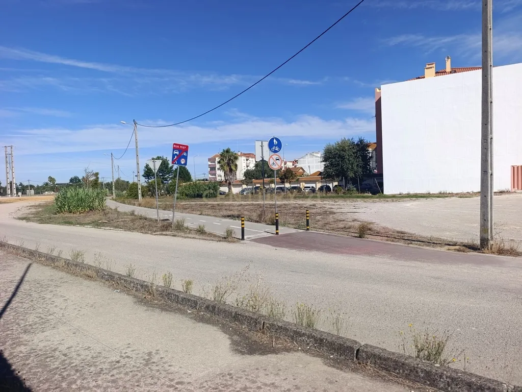 Terreno de 5.300 m para Construção (Multiusos) – Pinhal Novo, Palmela - Image 5