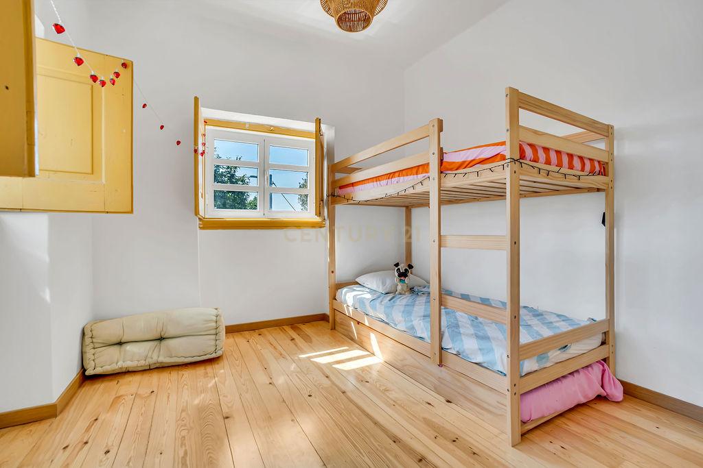 Moradia T3  Remodelada em Vila de Rei – Viva com Qualidade no Coração de Portugal! - Image 29