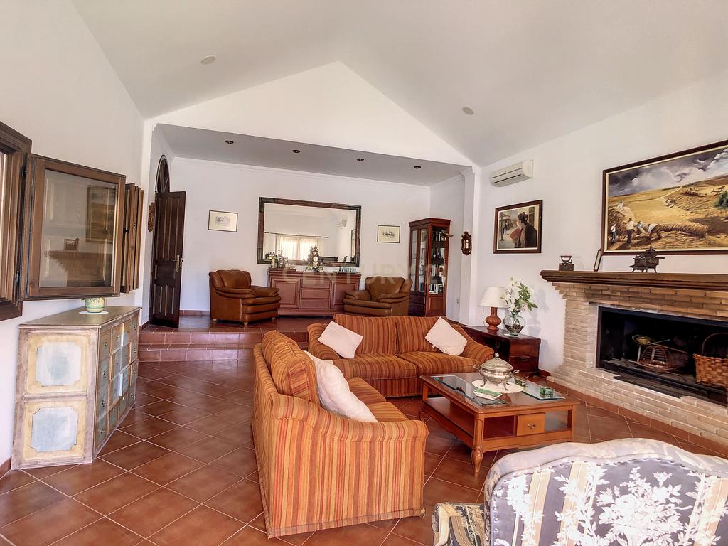 CASA DE LUXO DE CAMPO À VENDA EM ALMOGÍA - MÁLAGA - Image 2