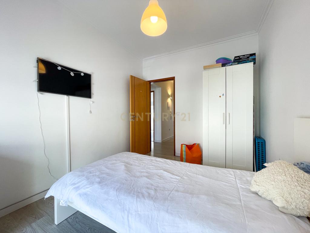 Moradia T3 Renovada com Terraço na Quinta do Conde – Sesimbra - Image 20