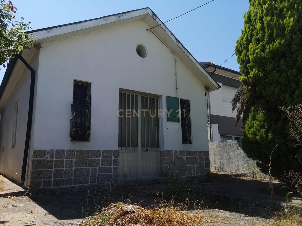 Edificio urbano, Casa para remodelação - Castelões, Penafiel - Image 13