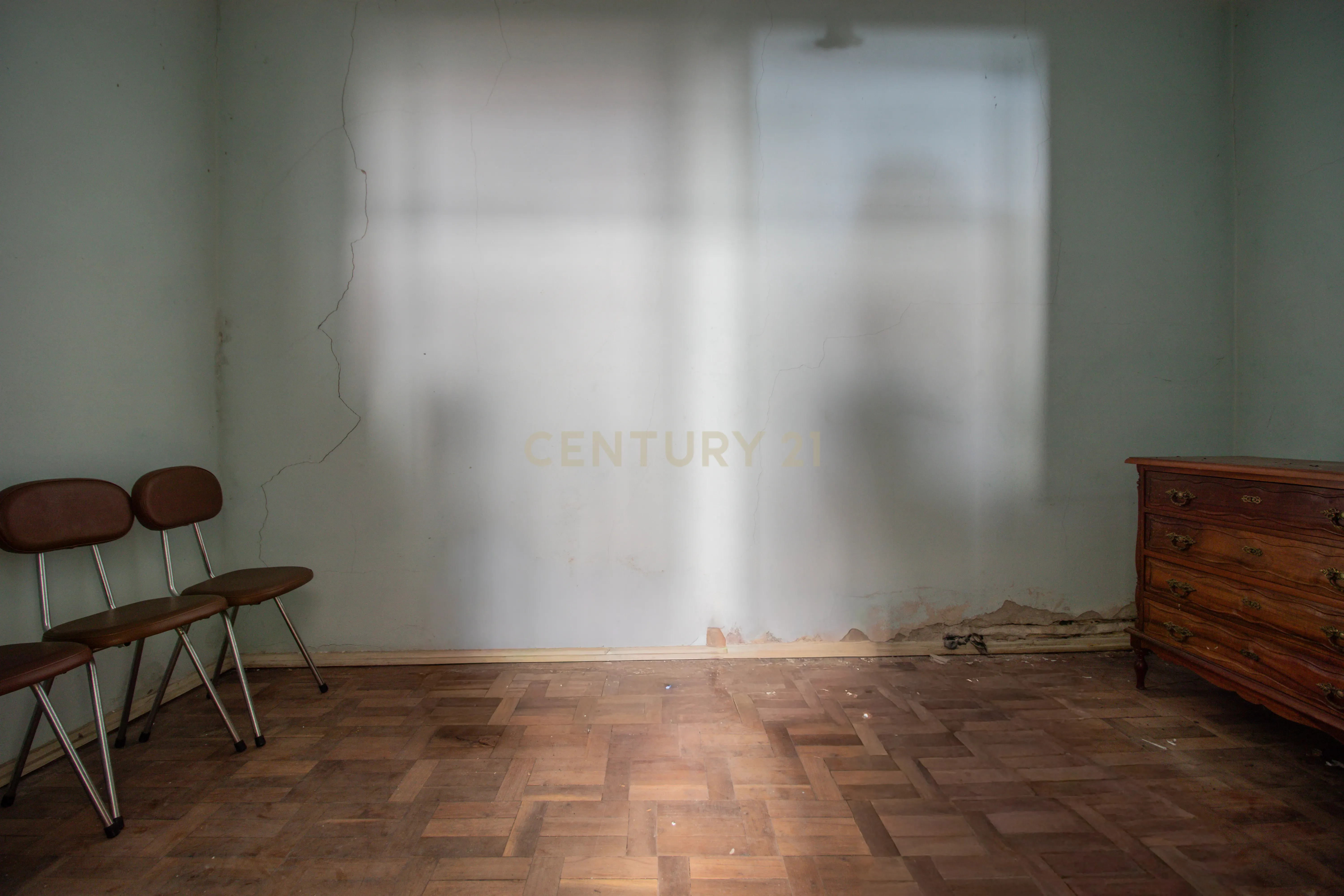 Fotografia 5 de Casa antiga para recuperar com terreno e árvores de fruto, Alhadas, Figueira da Foz.