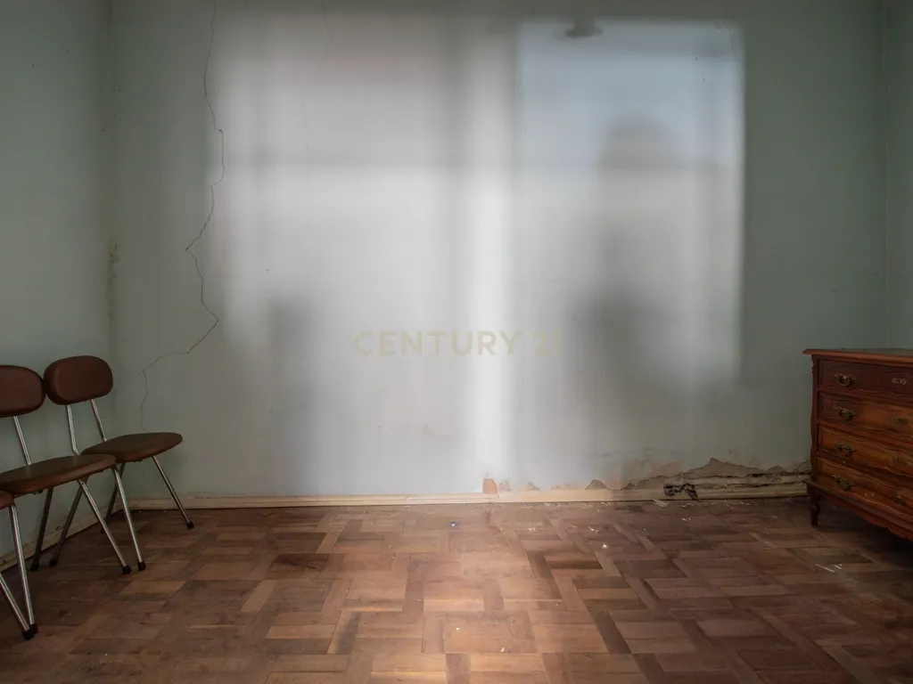 Casa antiga para recuperar com terreno e árvores de fruto, Alhadas, Figueira da Foz. - Image 5