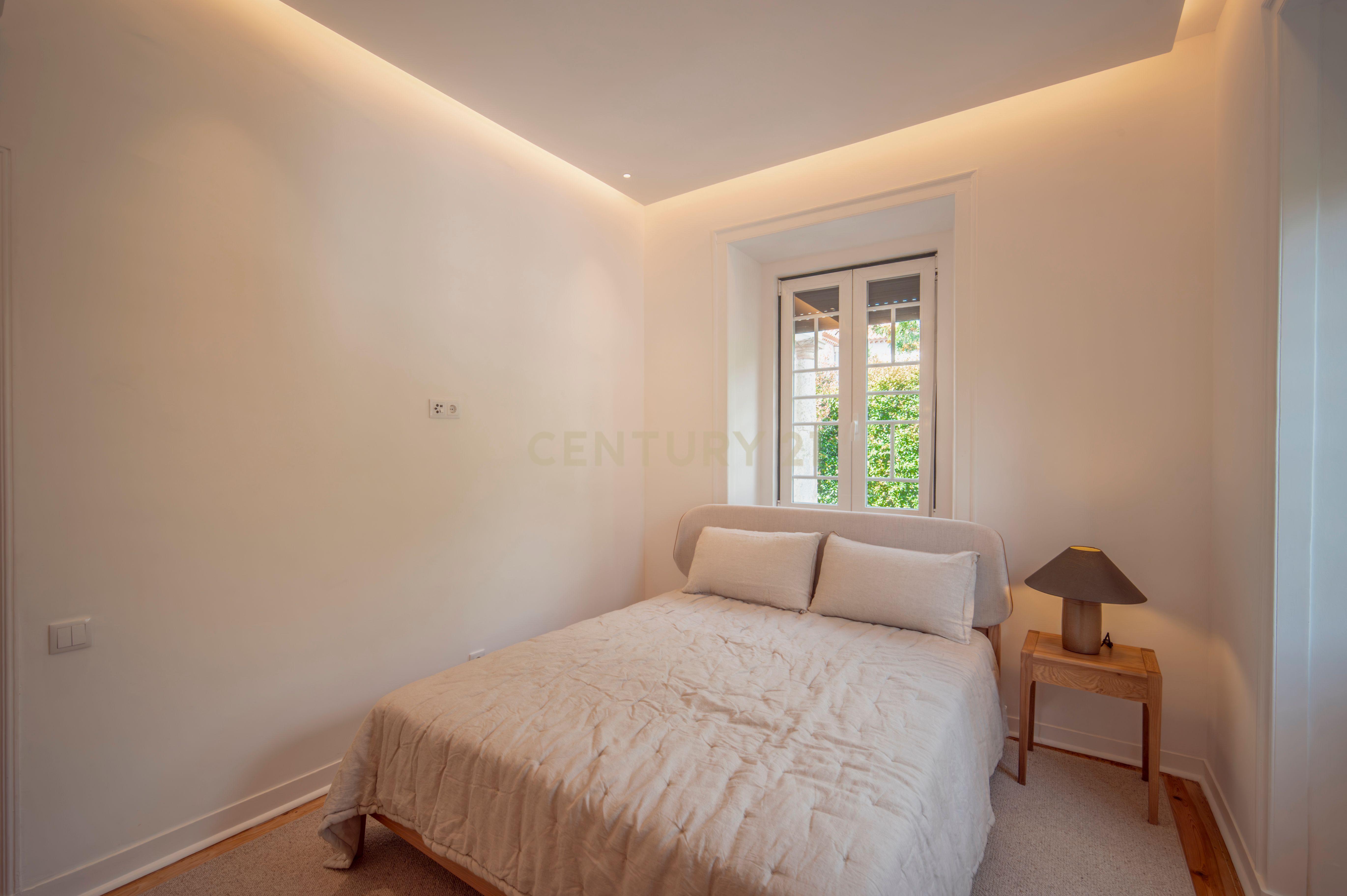 Fotografia 11 de Apartamento T4 com Terraço e Jardim Privativo no Centro de Cascais