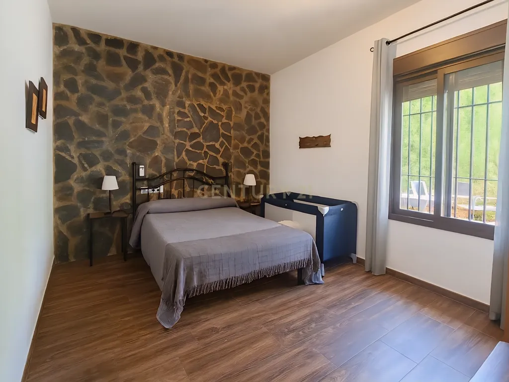 Exclusiva Propriedade Boutique com 3 Apartamentos Independentes, Piscina e Jardim Privado perto de Ronda – Elevada Rentabilidade Turística - Image 48