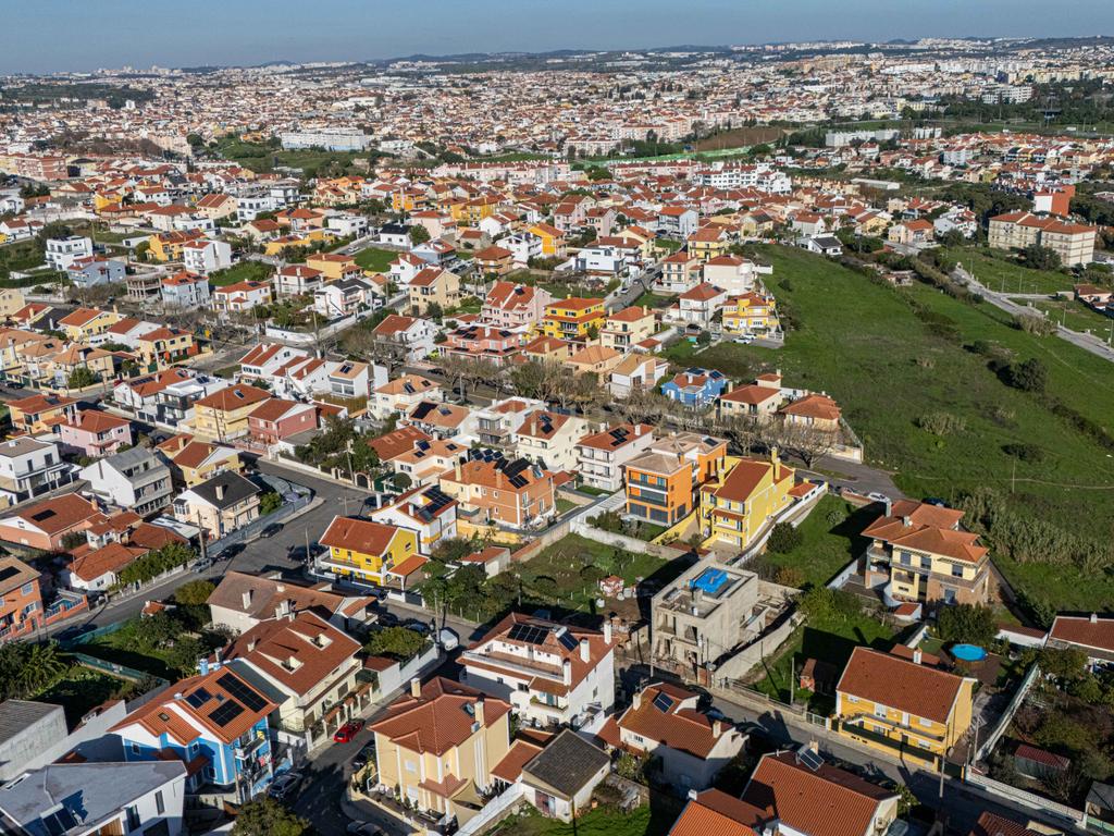 Moradia de Luxo T4 com Rooftop | Nova Construção | São Domingos de Rana – Cascais - Image 35