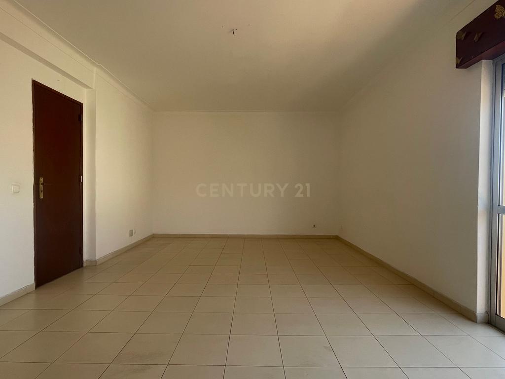 undefined - Image 3