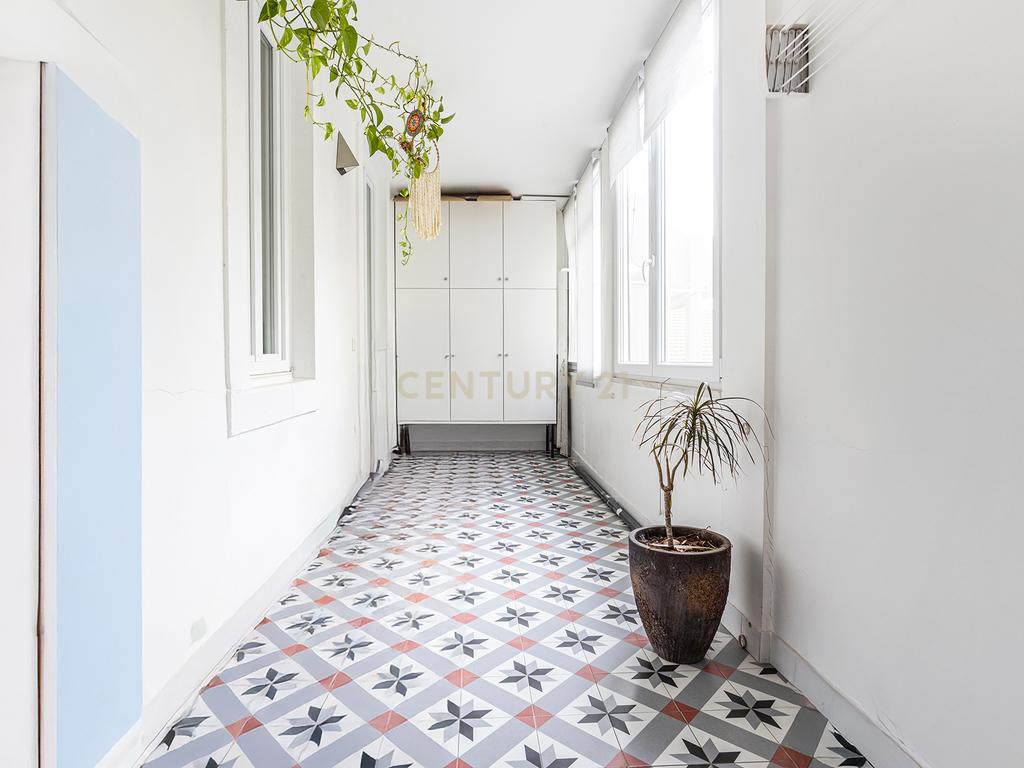 Apartamento T4 Duplex Renovado em Arroios, Lisboa - Image 29