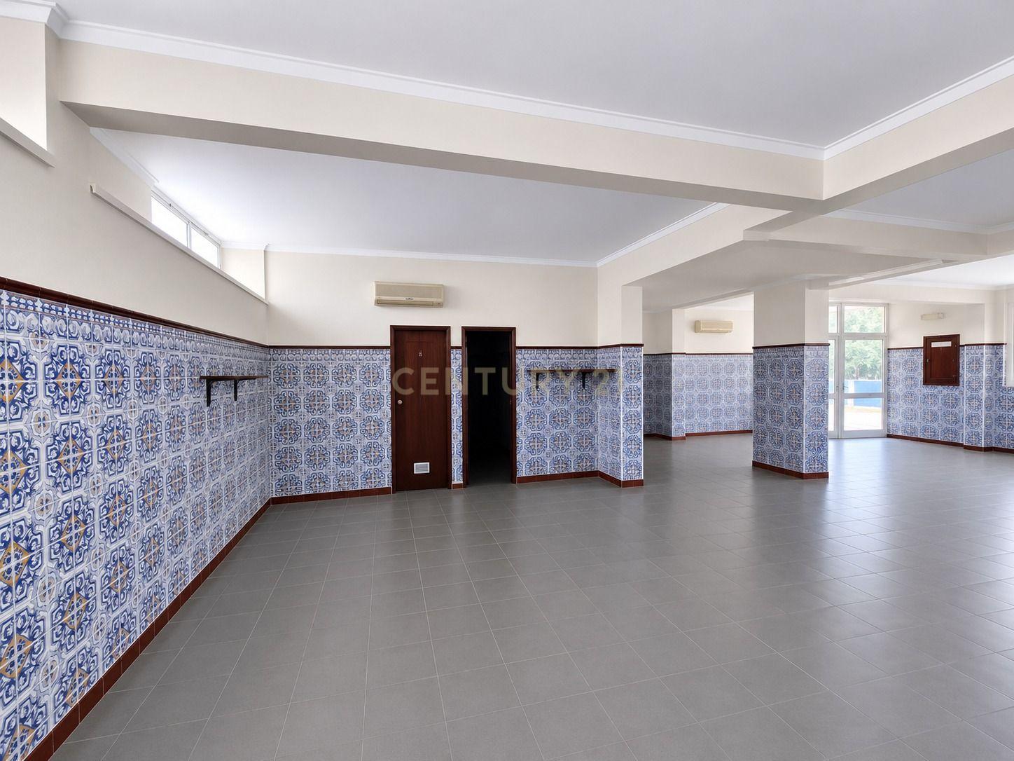 Fotografia 5 de Loja em Rio de Mouro, Serra das Minas - 115.000€