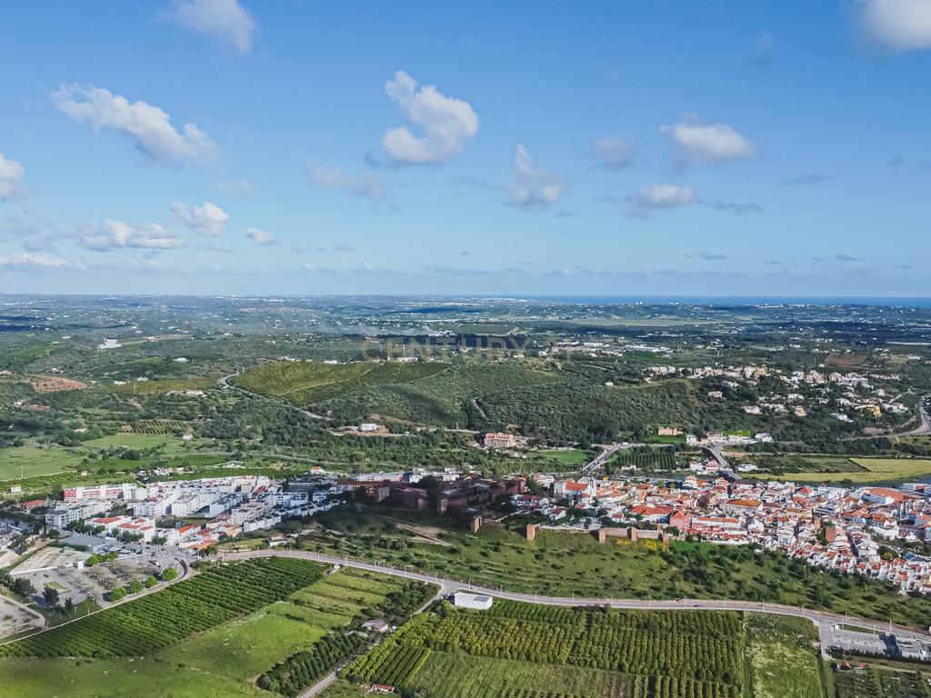 Quinta para venda com vista para Castelo de Silves - Image 17