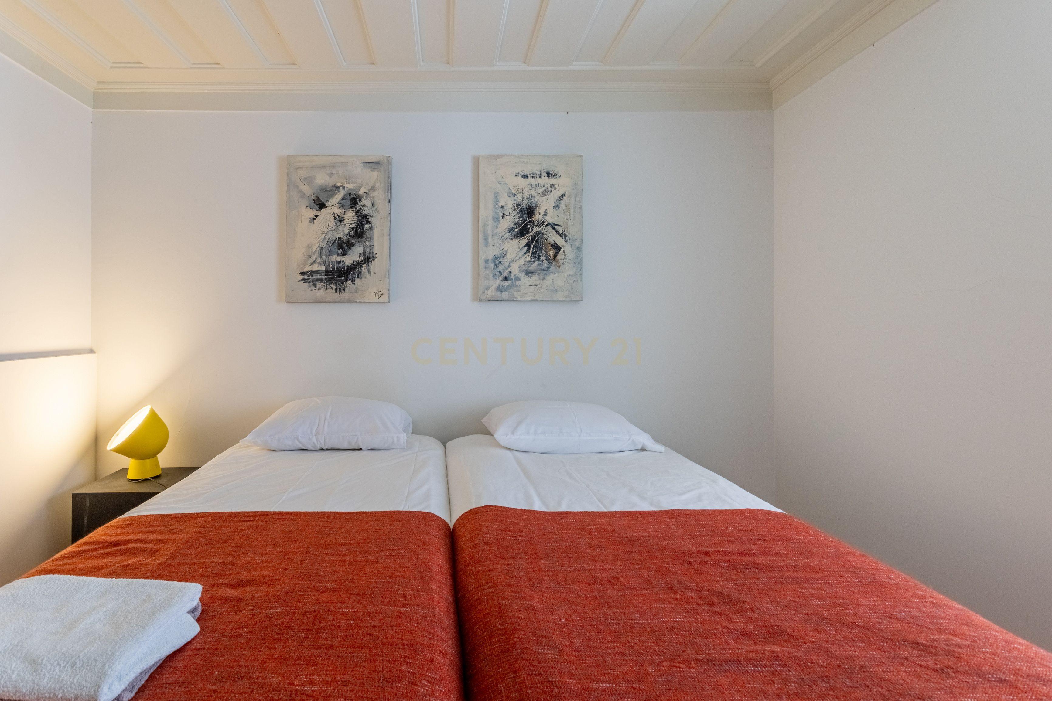Fotografia 12 de Apartamento T1 renovado no coração da Misericórdia, Lisboa