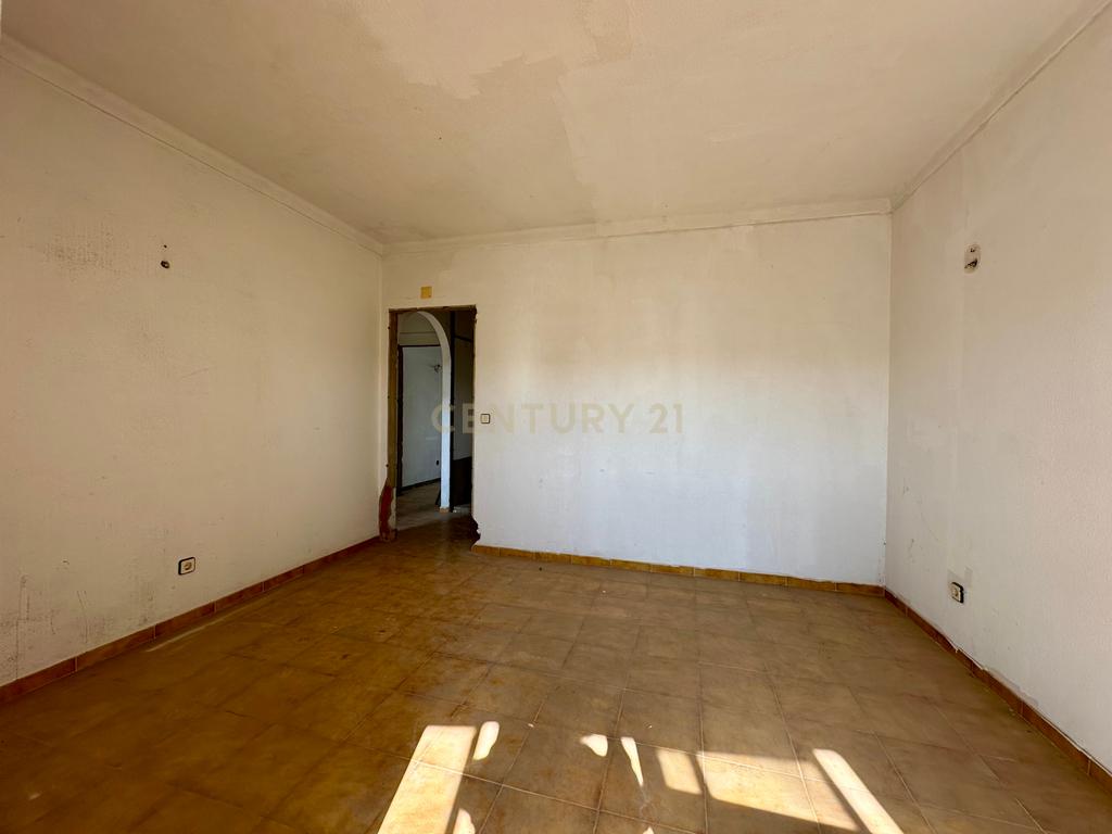Apartamento T1 com 70 m² em Albufeira – Para Remodelar - Image 19
