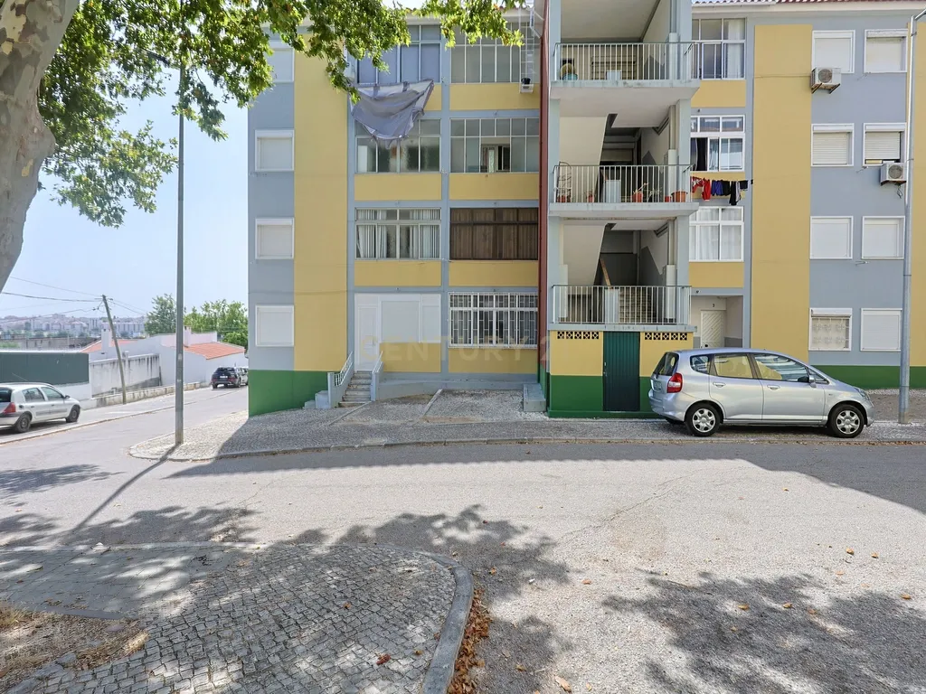 T2 na Arrentela junto à Baía do Seixal – Excelente oportunidade para remodelação - Image 15