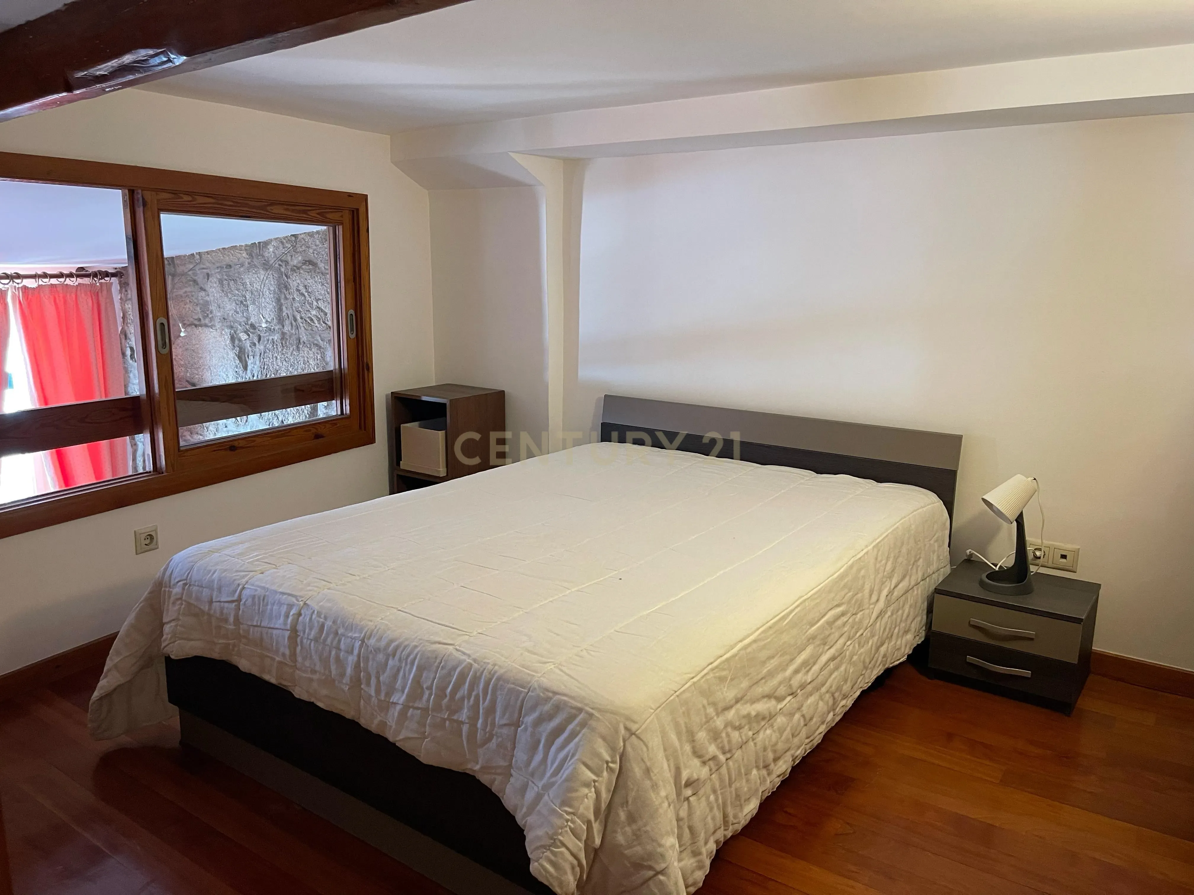 Apartamento T2 Duplex - Porto - Image 8