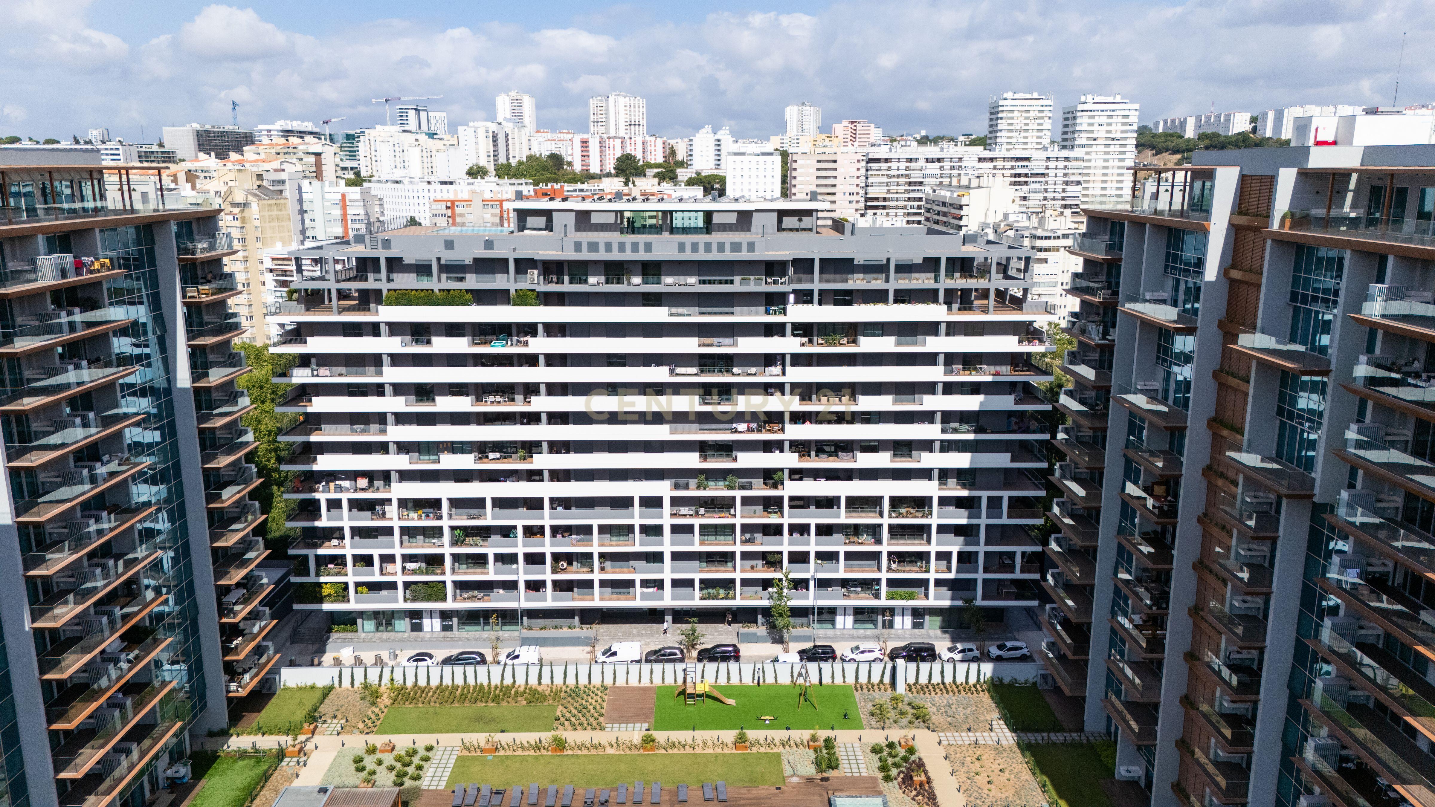 Fotografia 4 de Exclusivo T3 no Terraces Mirear com Varanda, Piscina, Ginásio e Sauna – Miraflores