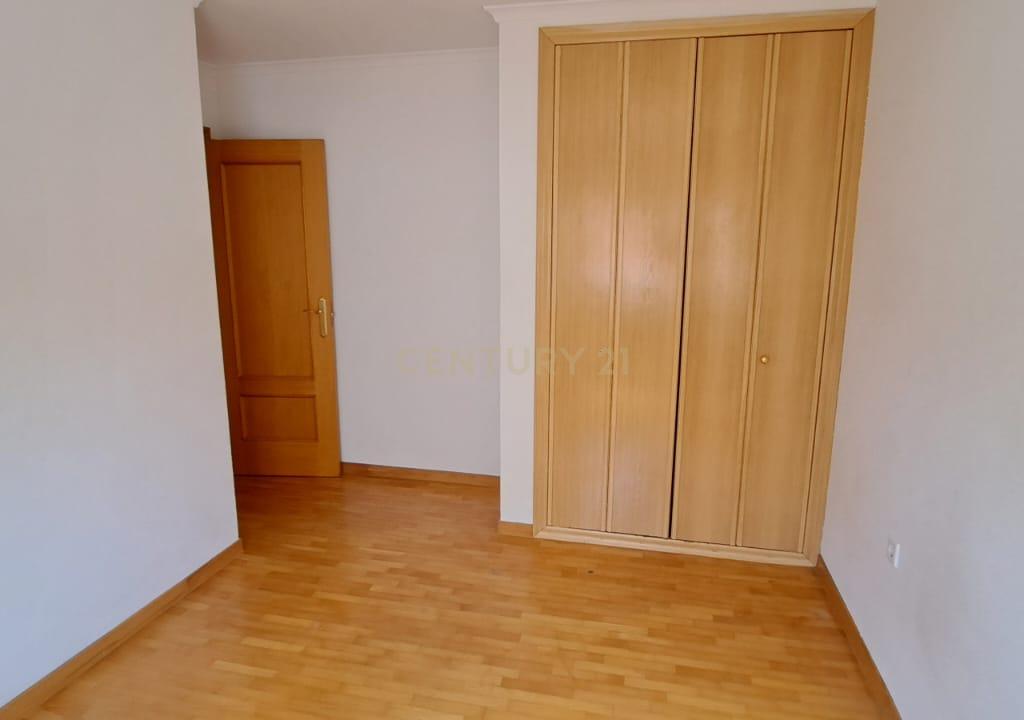 Apartamento T3 com 142m2 e lugar de garagem em Alhos Vedros - Image 14