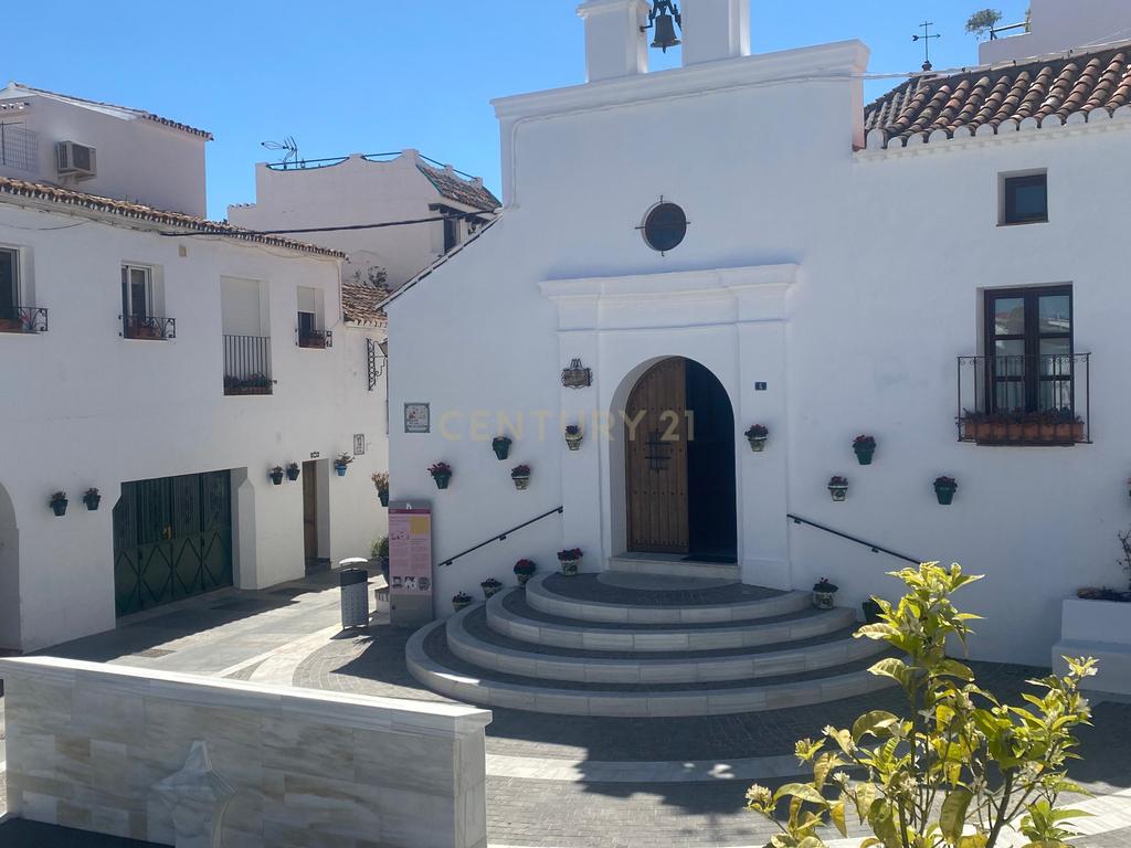 Espaço Comercial em Málaga com Excelente Localização e Acessibilidade - Image 10
